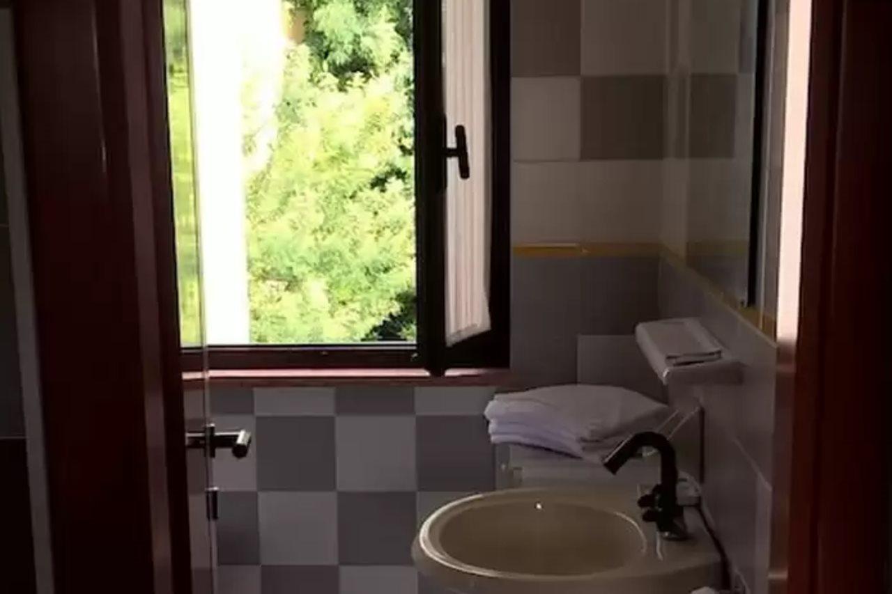 Appartamenti Adriana Sirmione Exterior foto